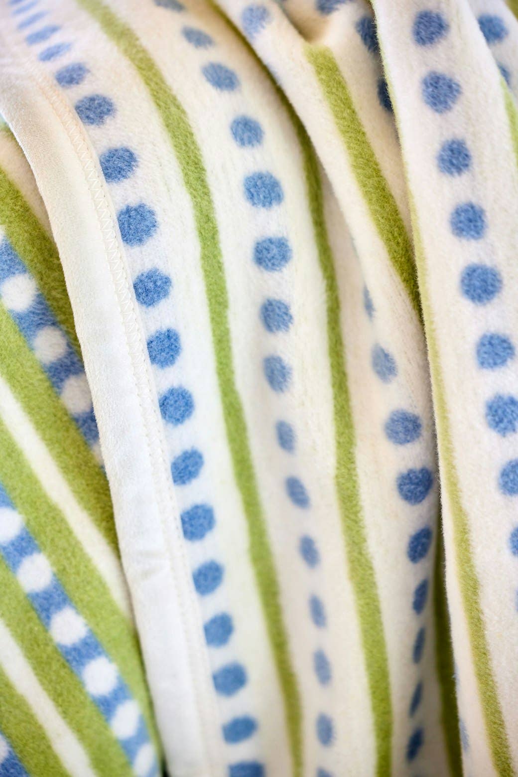 ChappyWrap - Beach Pebble Blanket