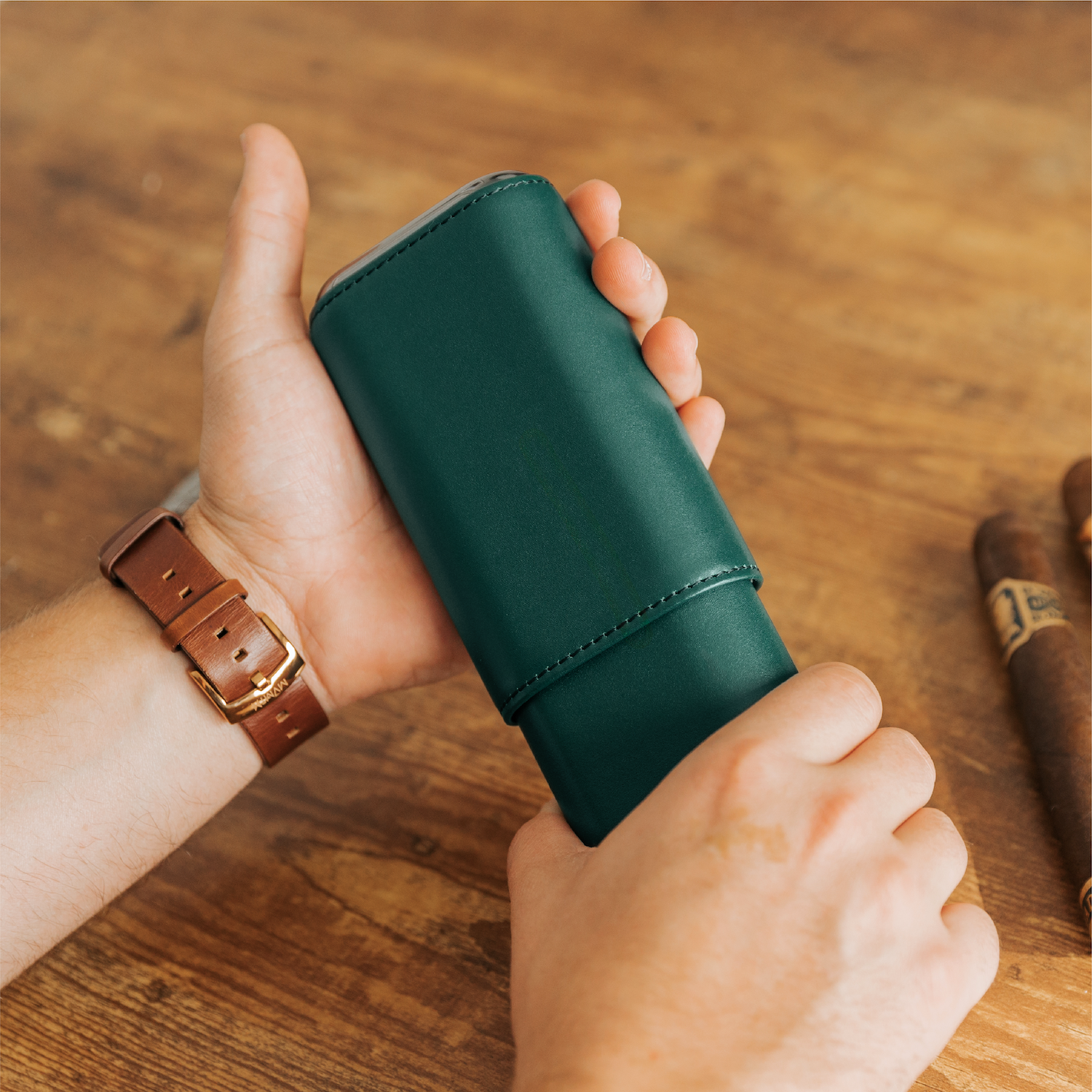 Case Elegance - Premium 3 Cigar Travel Case - Racing Green