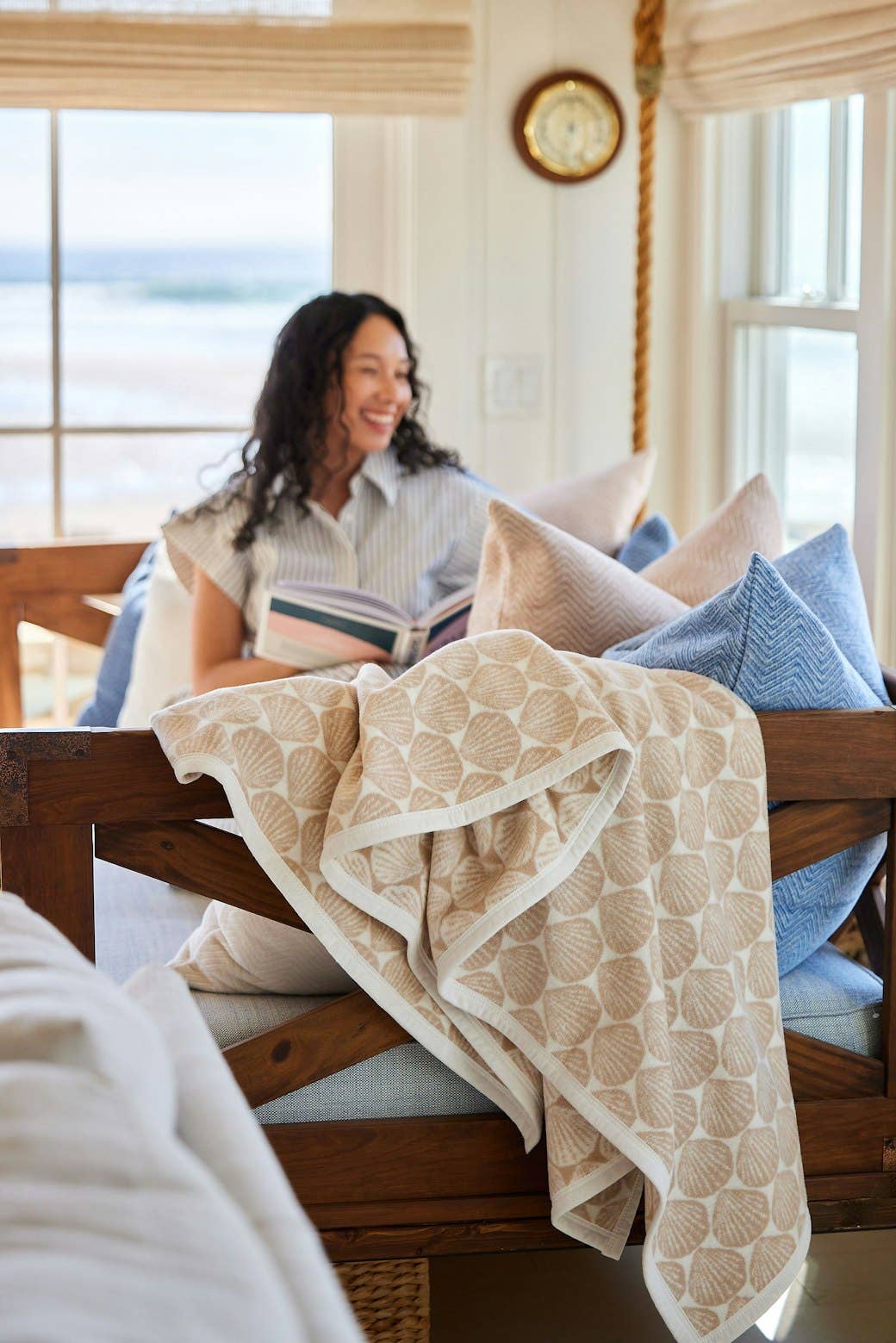 ChappyWrap - Seashells Oak Blanket