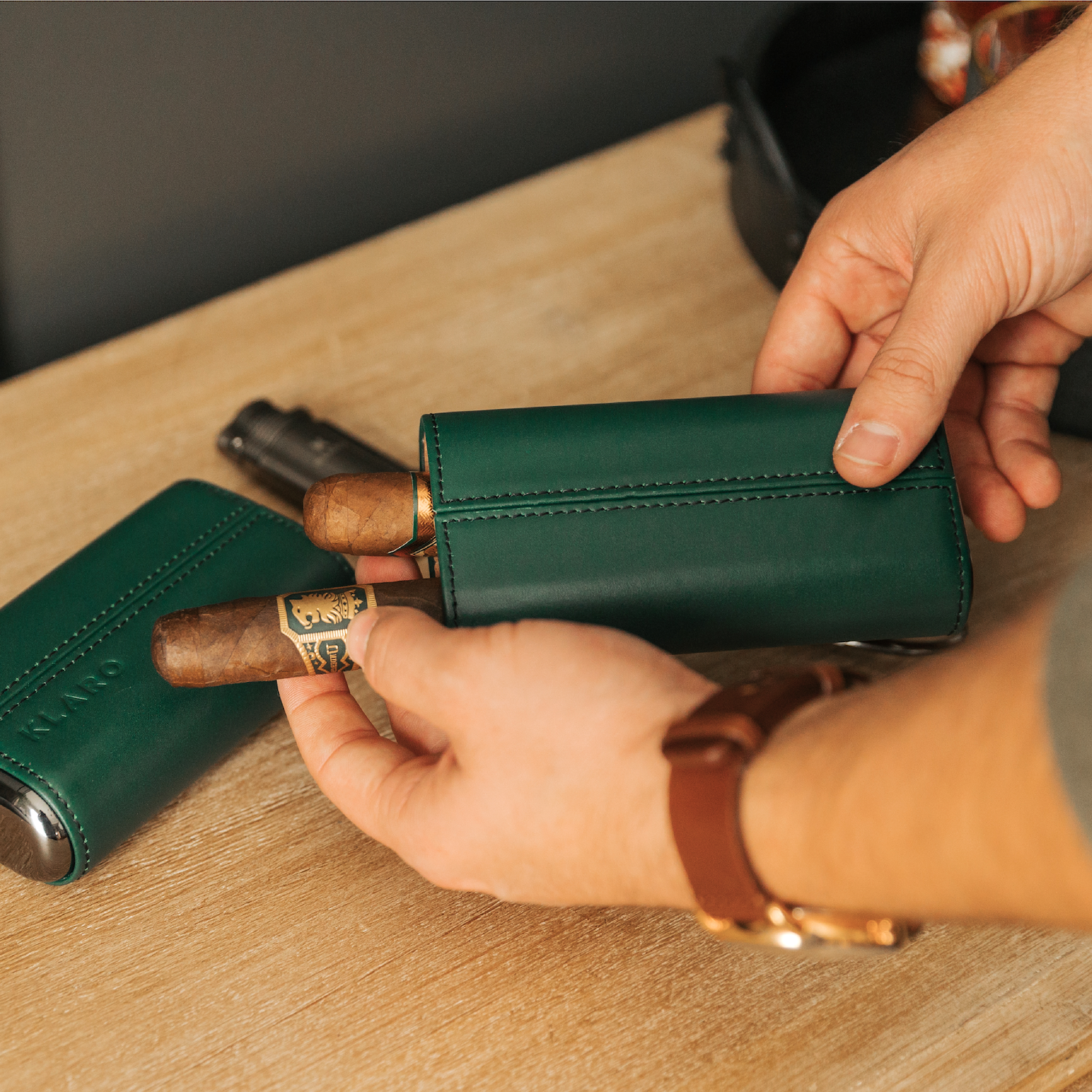 Case Elegance - Premium 3 Cigar Travel Case - Racing Green