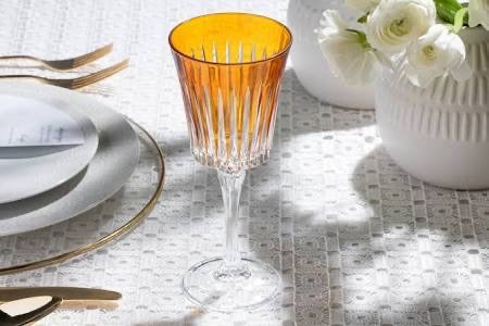 Onyx Red Wine Glass (Amber)