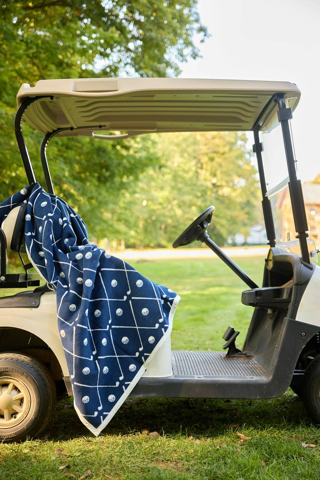 ChappyWrap - Hitting the Links Blanket
