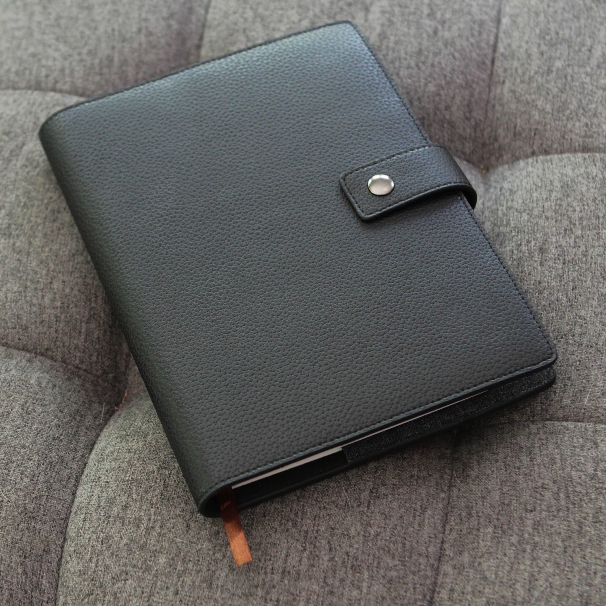 Case Elegance - Bucksaw Refillable Black Leather Journal