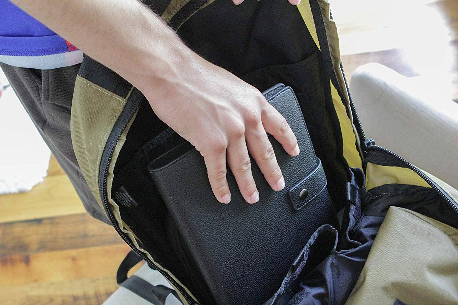 Case Elegance - Bucksaw Refillable Black Leather Journal