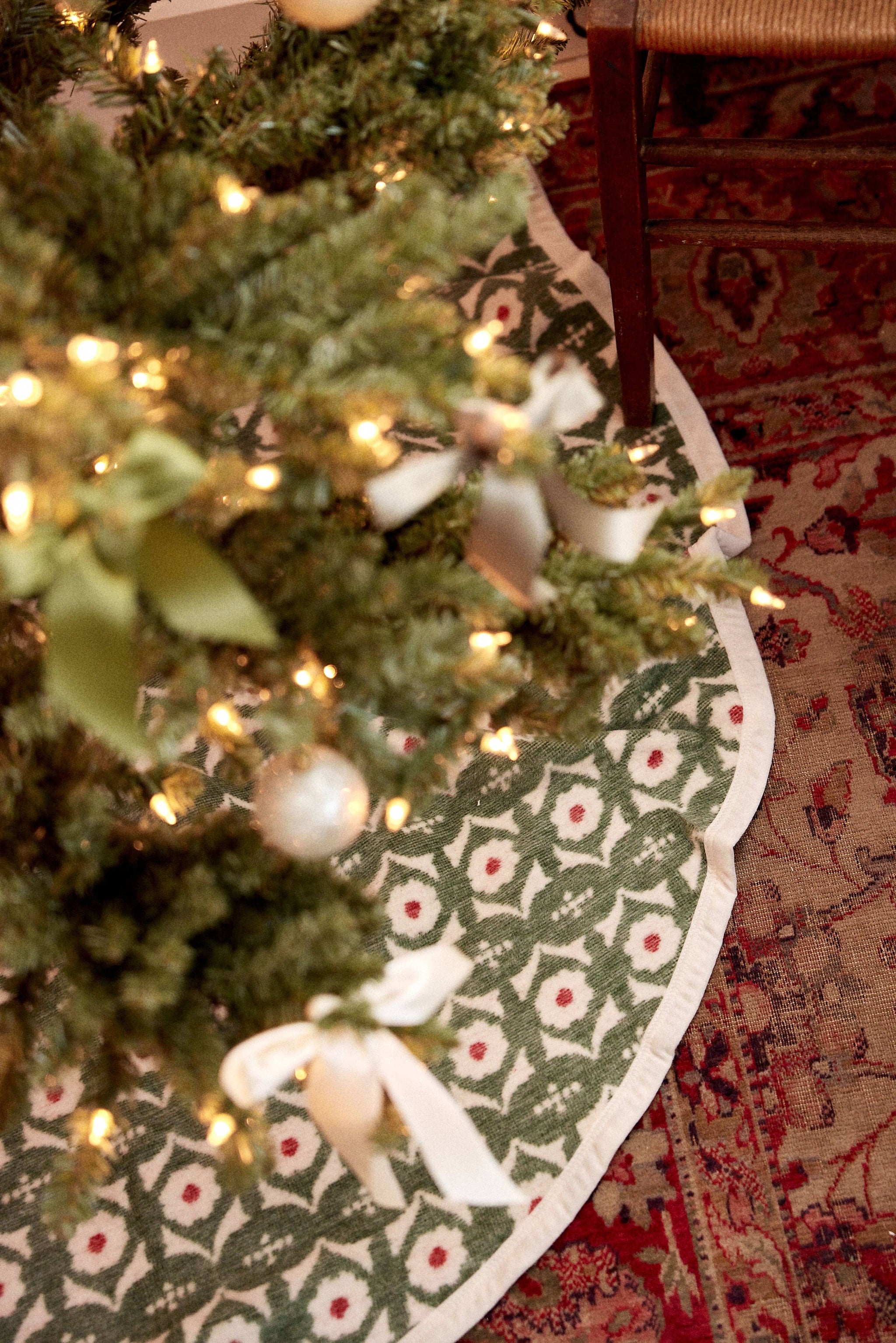 ChappyWrap - Frances Floral Christmas Tree Skirt