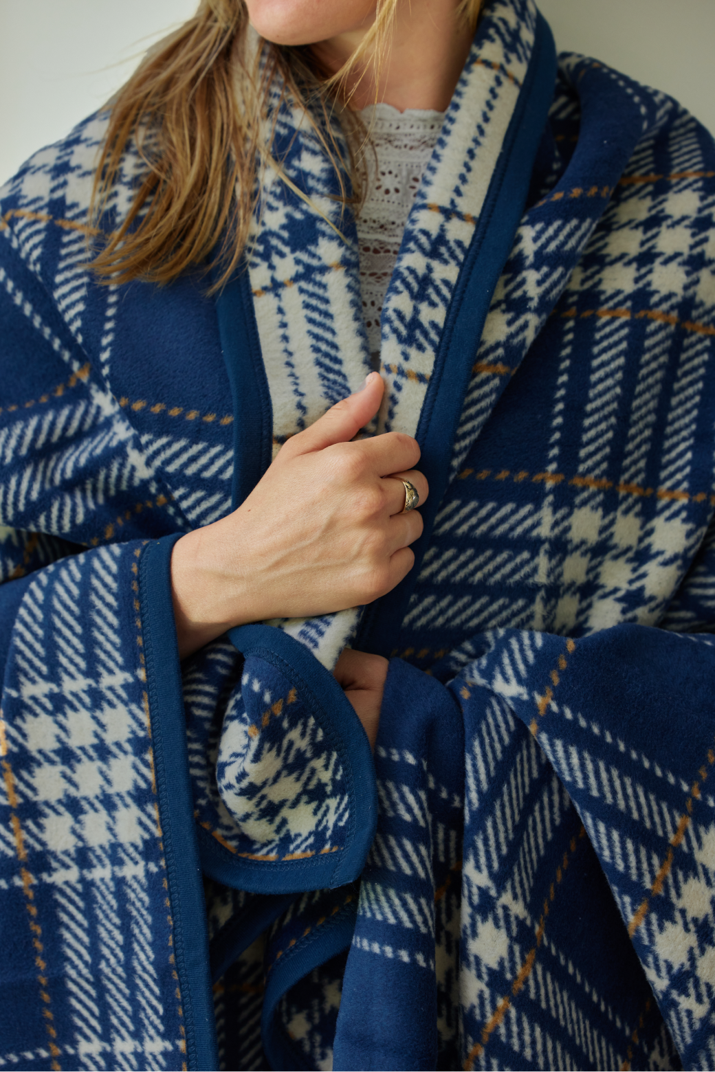 ChappyWrap - Autumn Plaid Vintage Blue Blanket