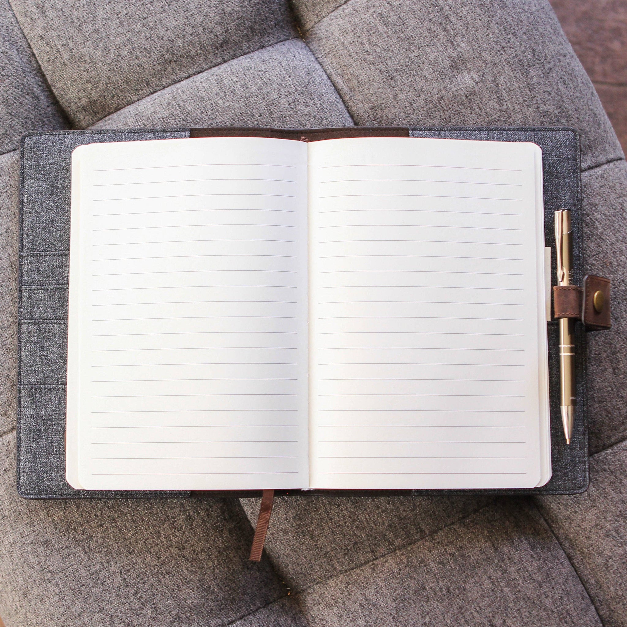 Case Elegance - Bucksaw Refillable Brown Leather Journal