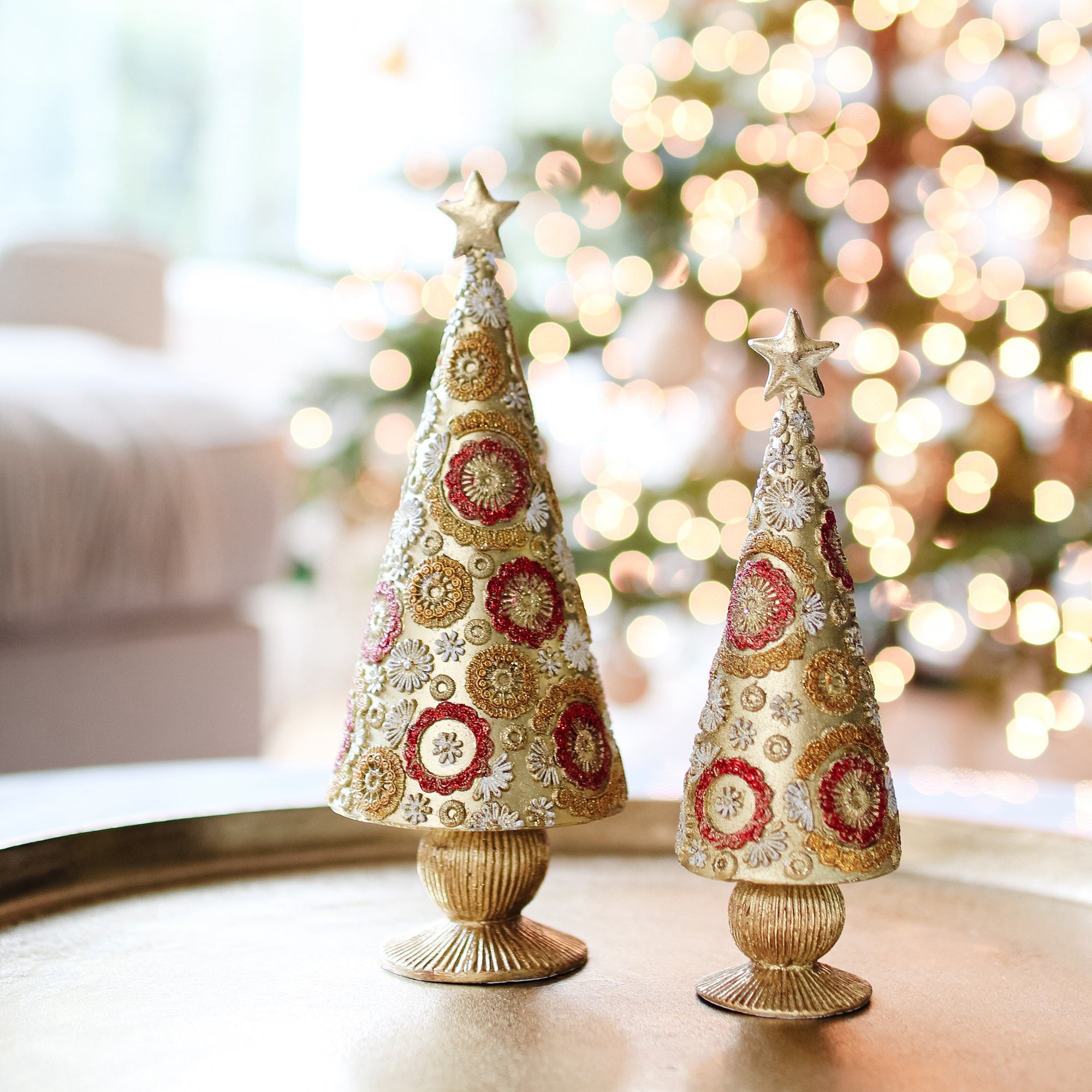 Blossom Cone Tree w/Star (Gold/Red)