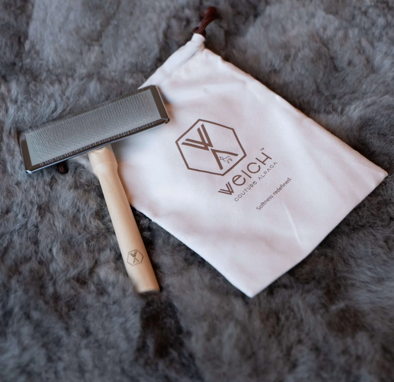 Weich Care Brush For Alpaca Fleece