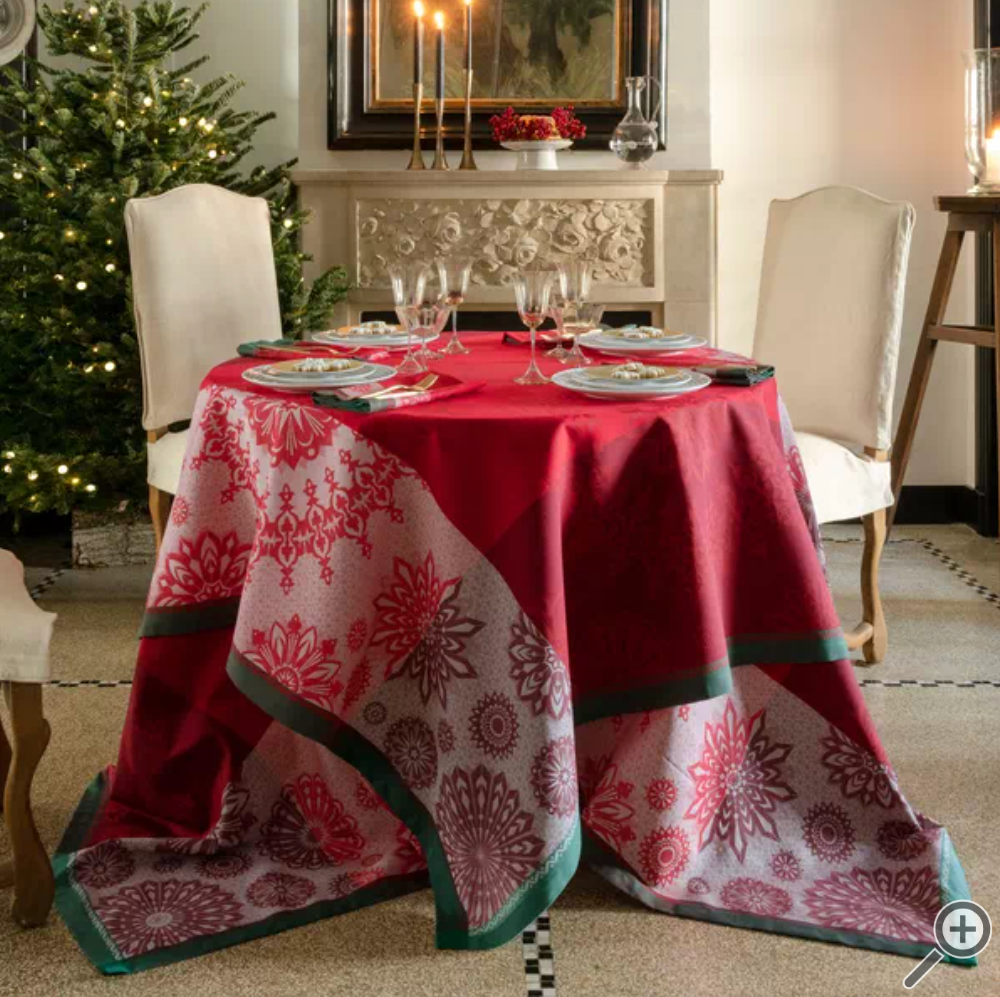 Le Jacquard Francais Lumiere Red Tablecloth 69x126