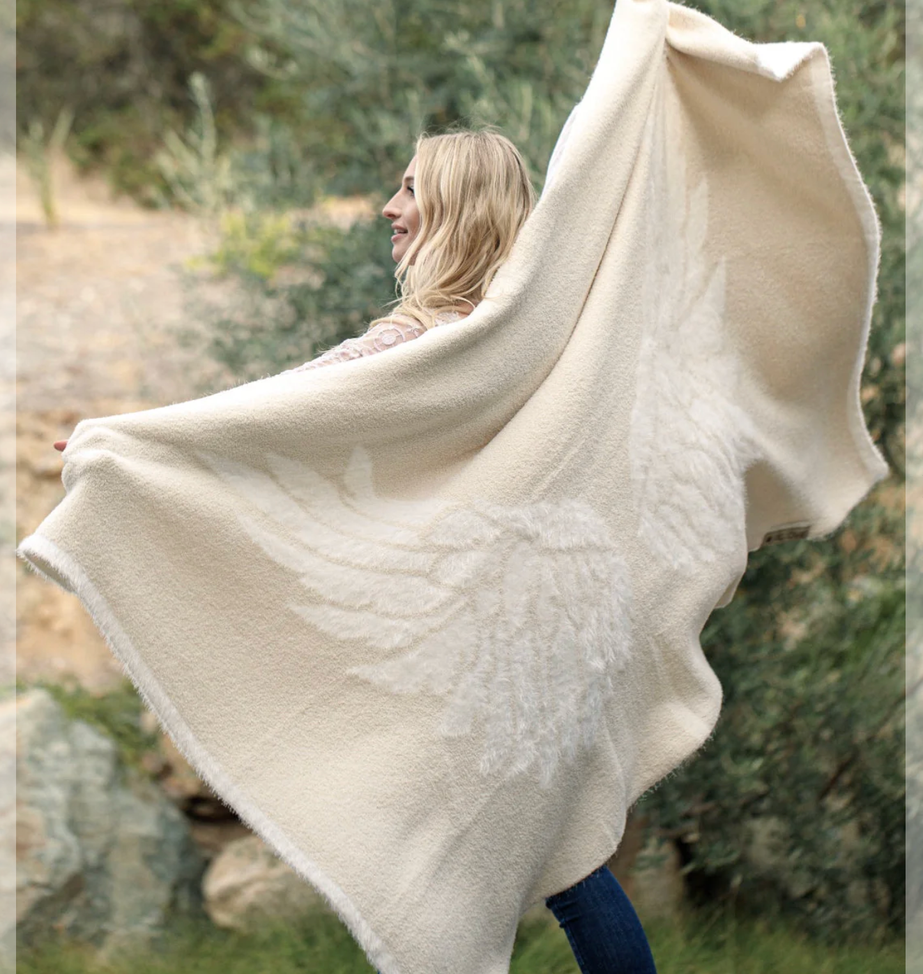 Dream Wings Throw Big (2 Colors)