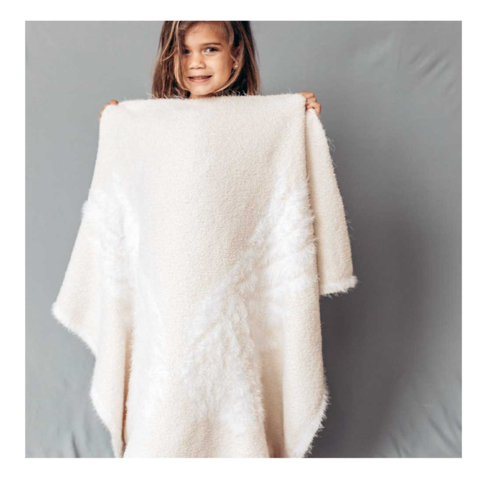 Dream Wings Little Throw (2 Colors)