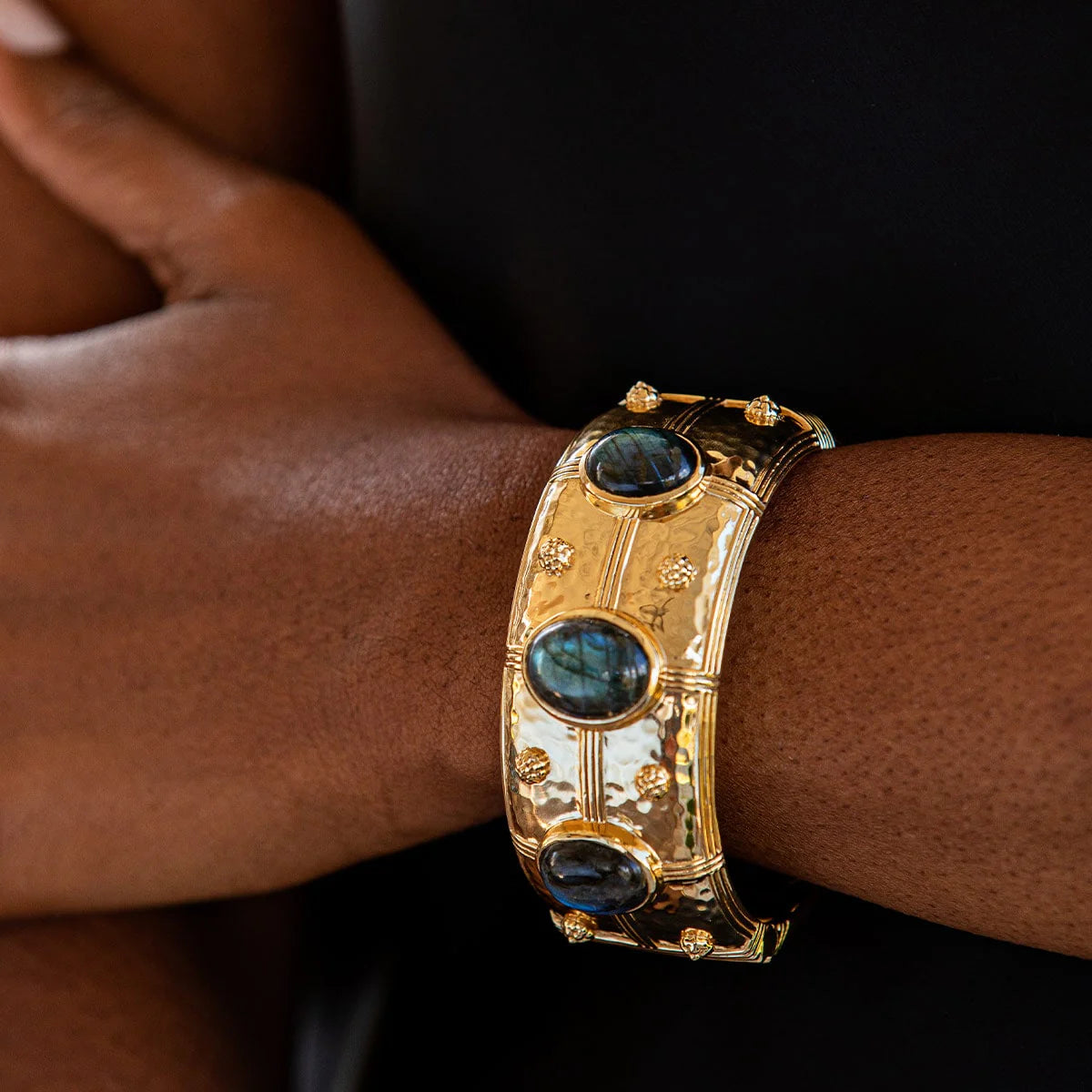 Capucine De Wulf Cleopatra Grand Hinged Bangle