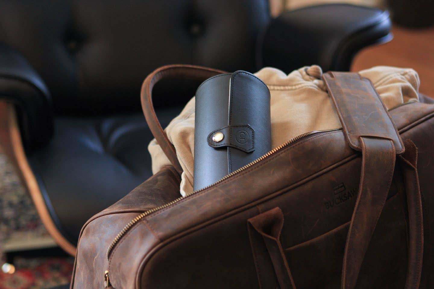 Case Elegance - Travel Watch Case - Black Vegan Leather