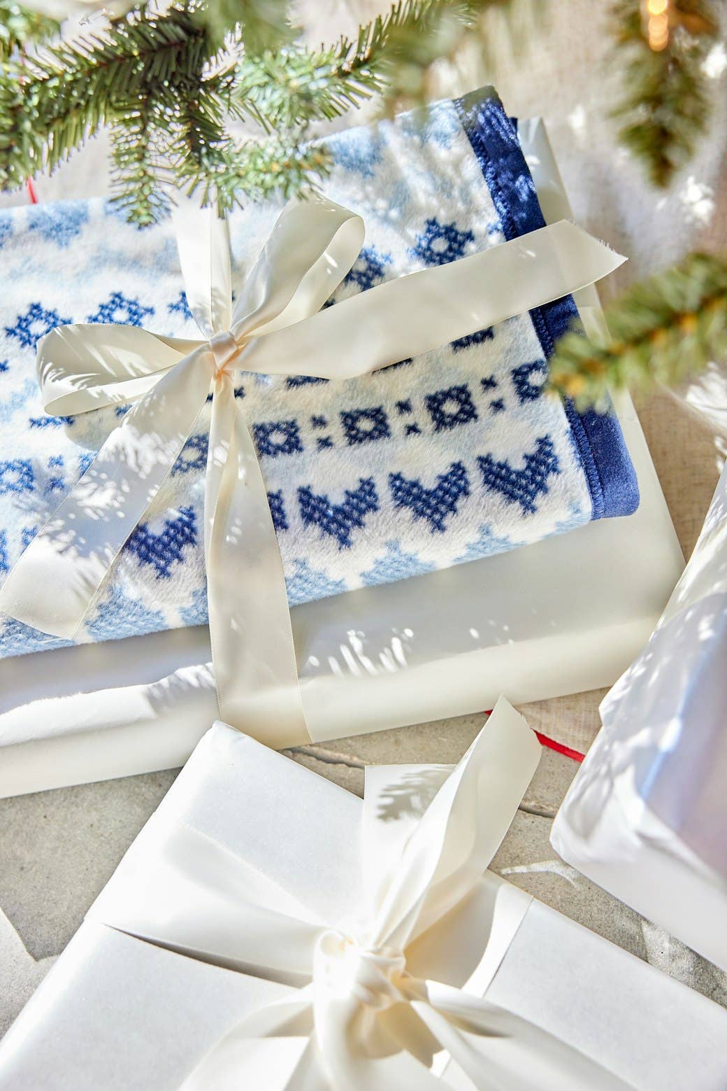 ChappyWrap - Sweater Knit Mini Blanket