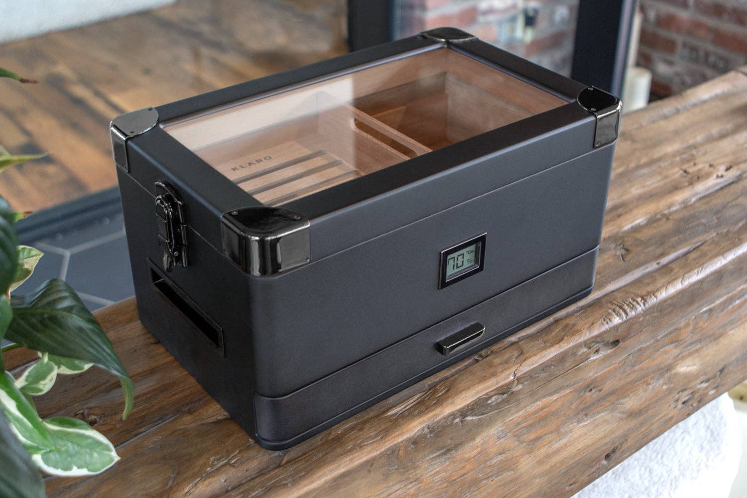 Case Elegance - Black Edition Military Humidor