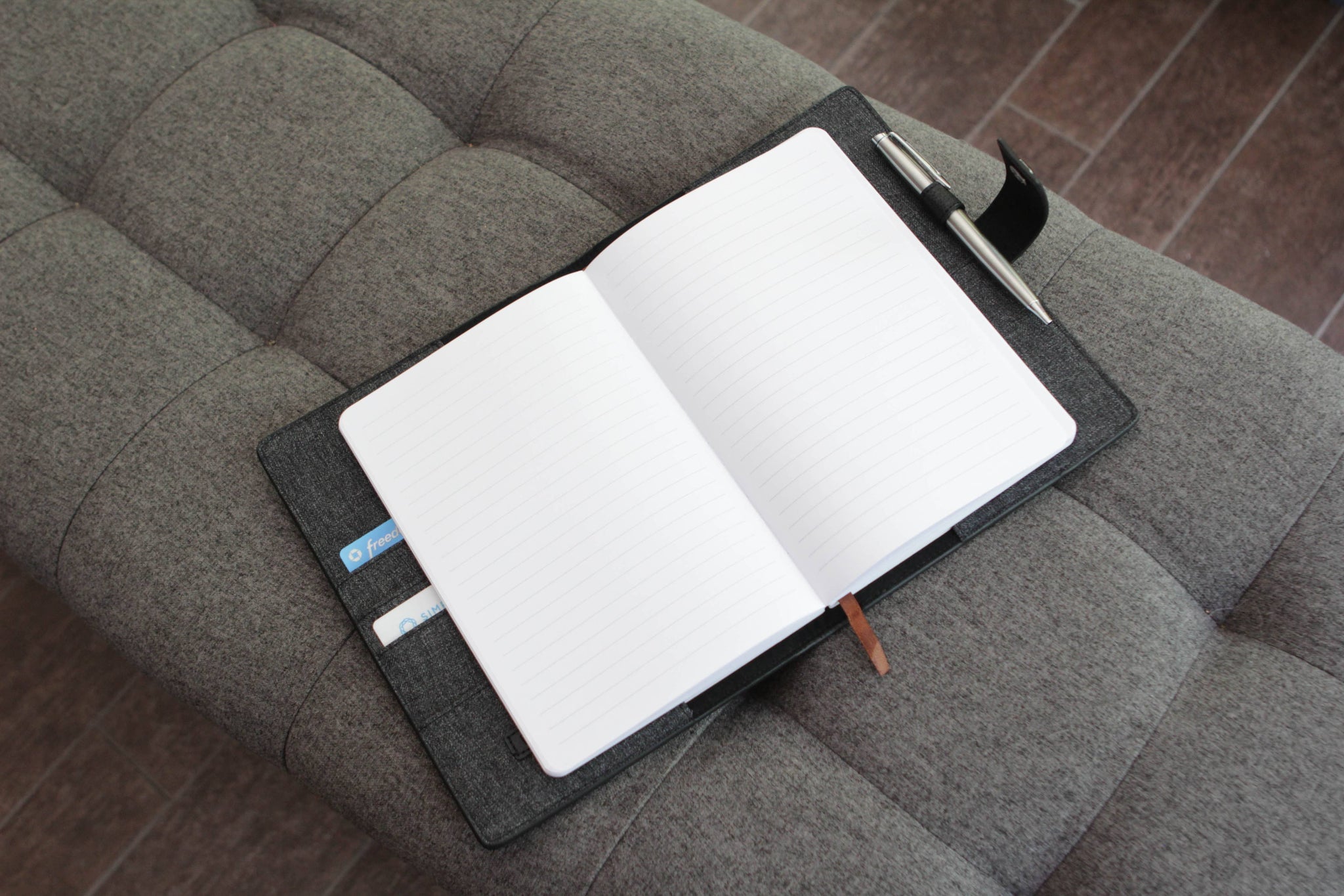 Case Elegance - Bucksaw Refillable Black Leather Journal