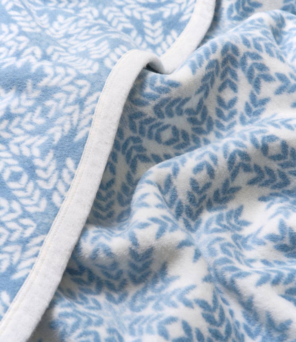 ChappyWrap - Nordic Frost Blanket