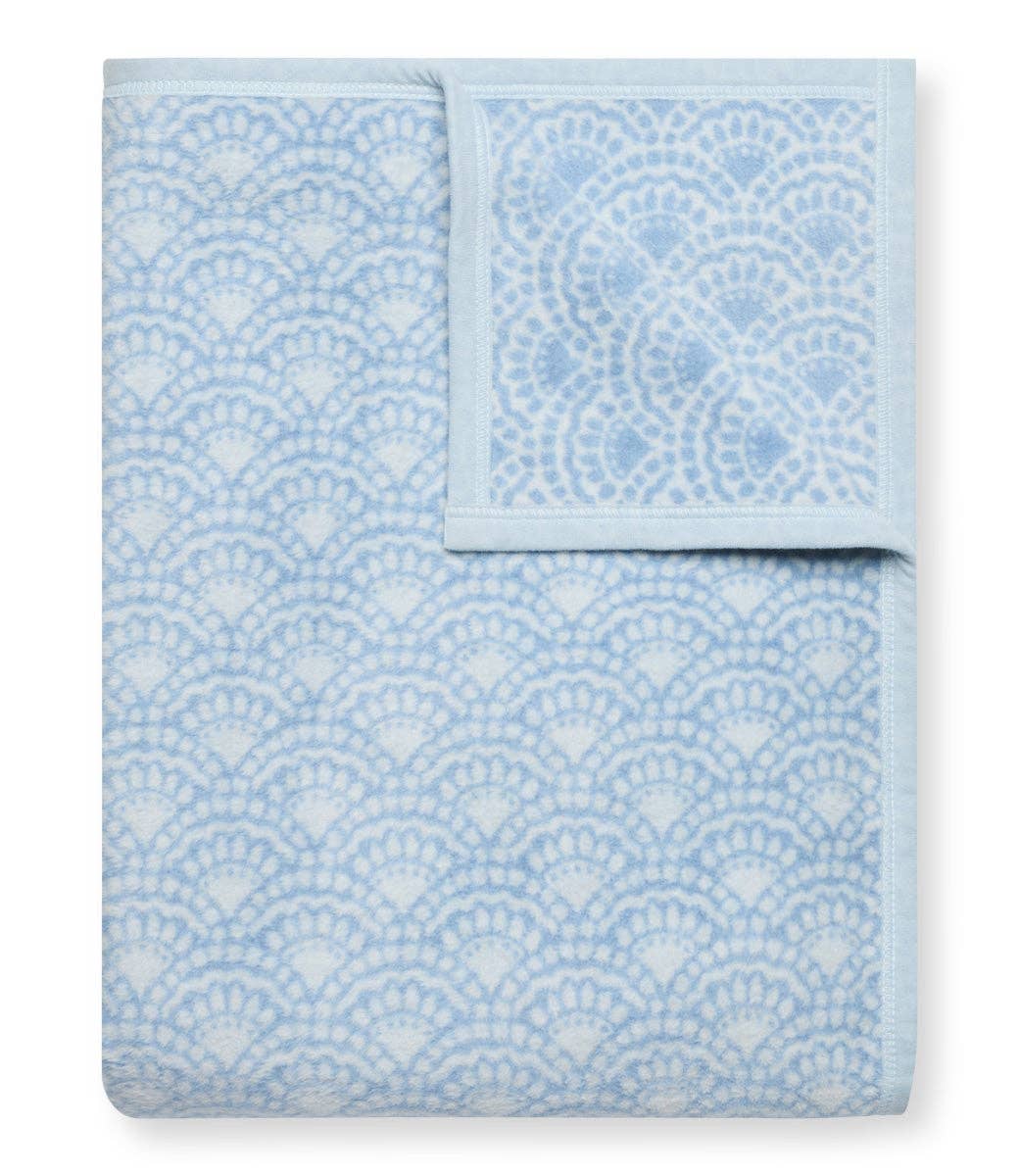 ChappyWrap - Seaside Scallops Fog Blanket