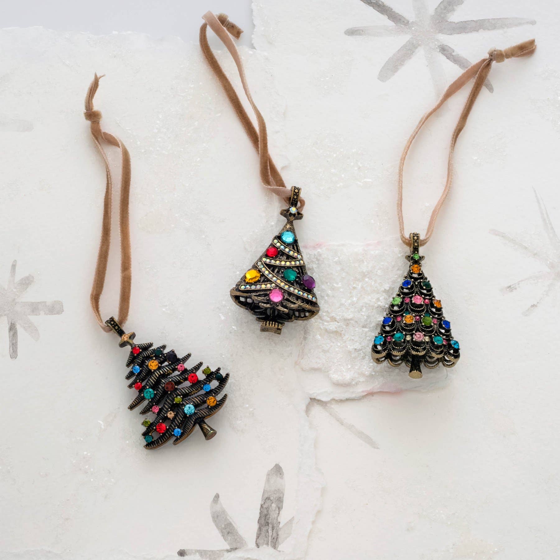 Joanna Buchanan - Christmas tree hanging ornaments