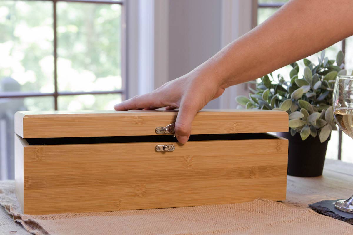 Case Elegance - Bamboo Wine Gift Box Set & Accessories